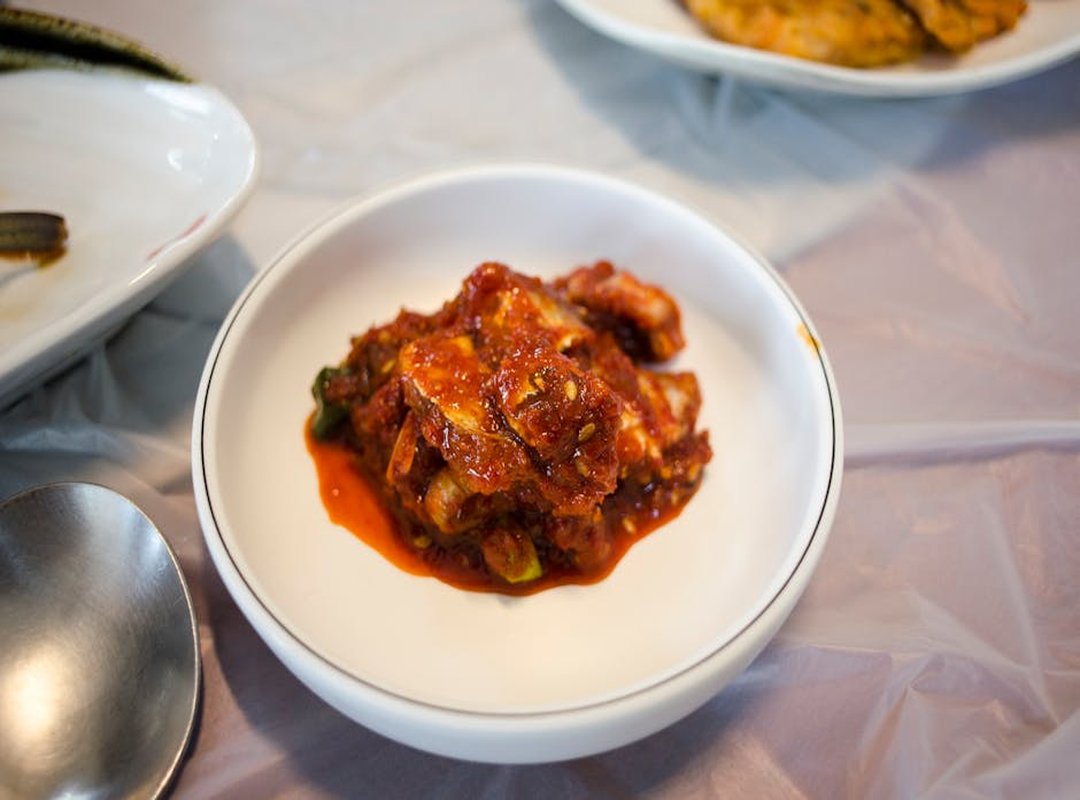 How to Effortlessly Weave Fermented Garlic Into Your Meals