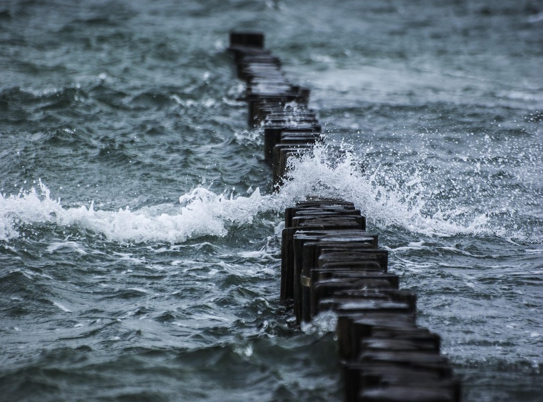 Using Tides and Star Ratings to Score the Best Waves